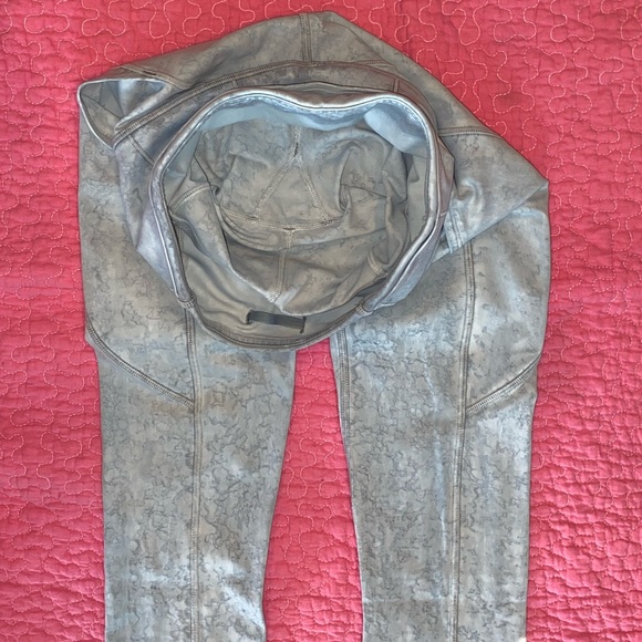 Lululemon Leggings - Picture 10 of 11